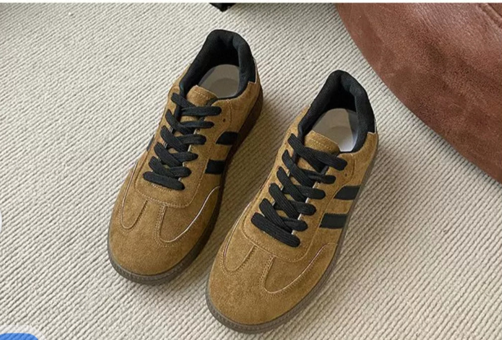 Baskets style retro femme