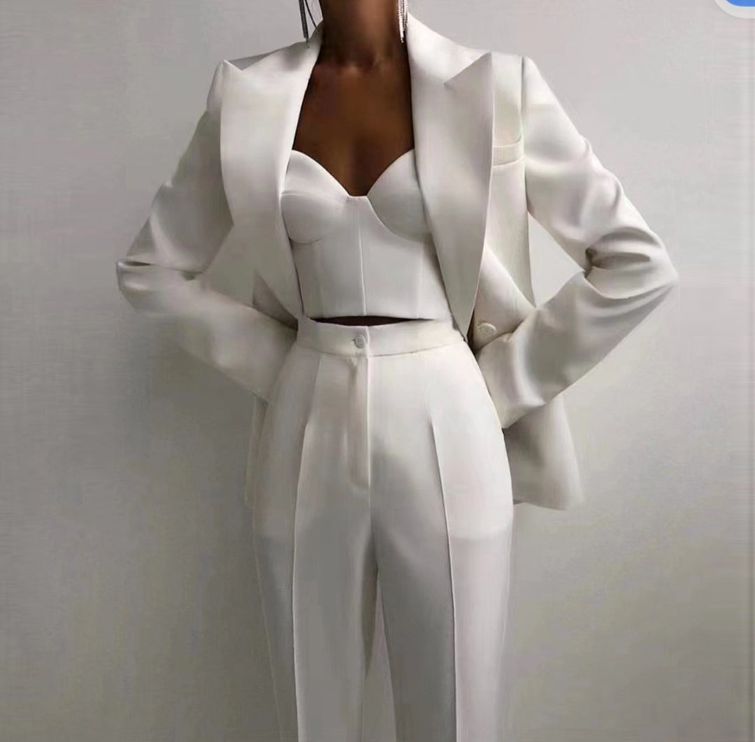 Ensemble Tailleur 3 pièces Femme -Blazer ,Crop Top &Pantalon