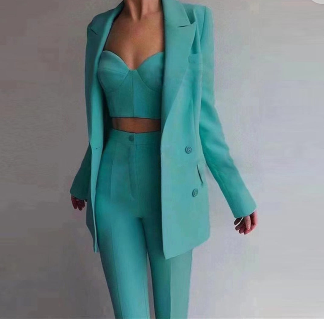 Ensemble Tailleur 3 pièces Femme -Blazer ,Crop Top &Pantalon