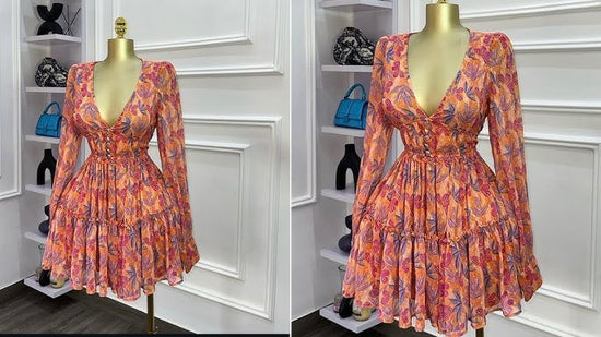 ROBE COURTE BOHEME IMPRIME FEUILLAGE  MANCHE LONGUE ET DECOLLETE PLONGEANT MAGIKSTYLE